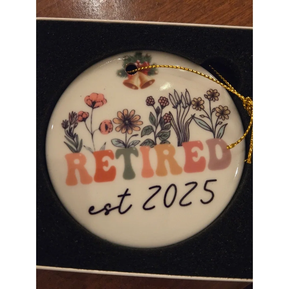 Retired‎ est 2025 Ceramic Christmas Ornament Floral Retirement Gift 2.8 Inch